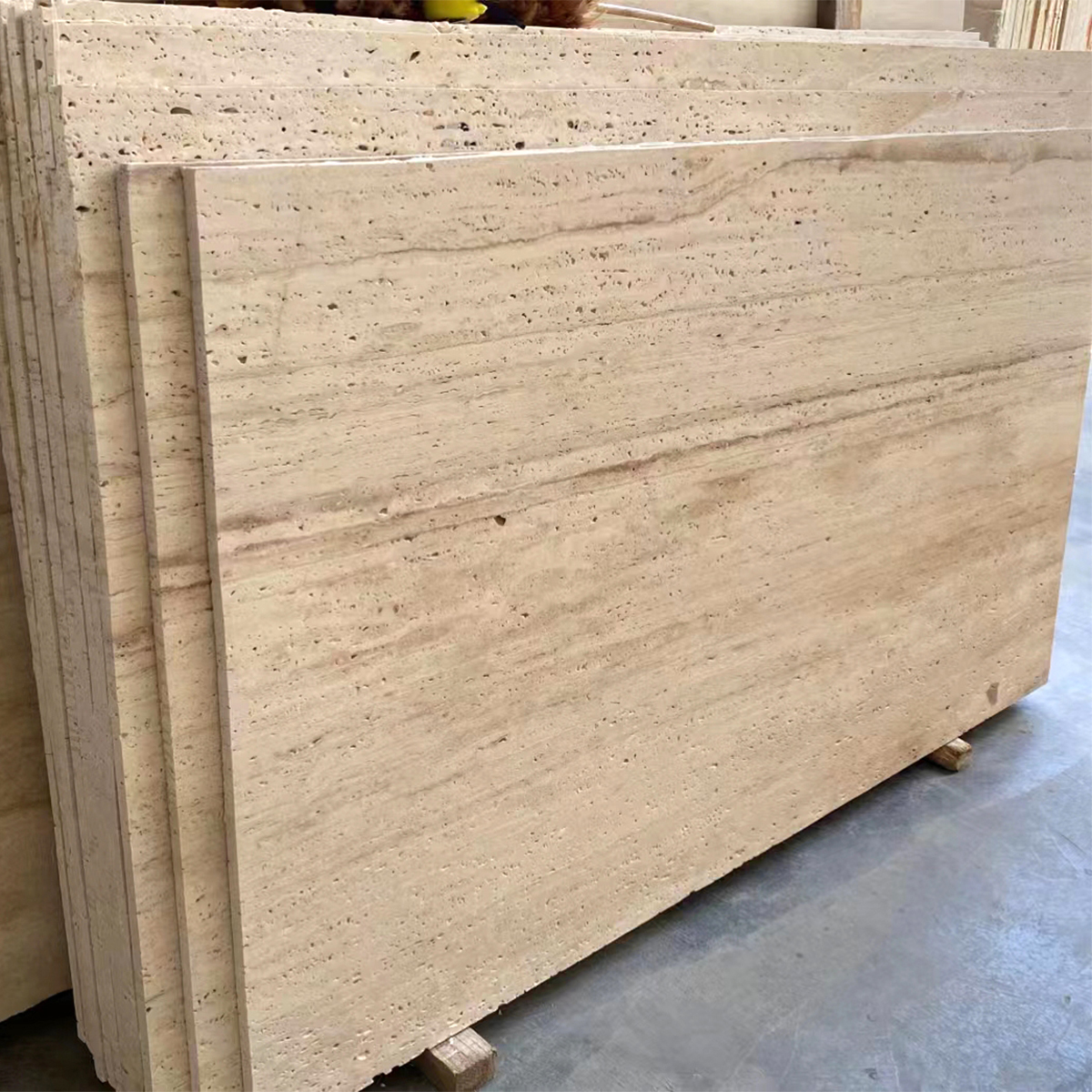 Vintage Beige White travertine slab photos for beige-white tone approval, kitchen island cut-outs, side table dimensions, coffee table dimensions and export packing review.