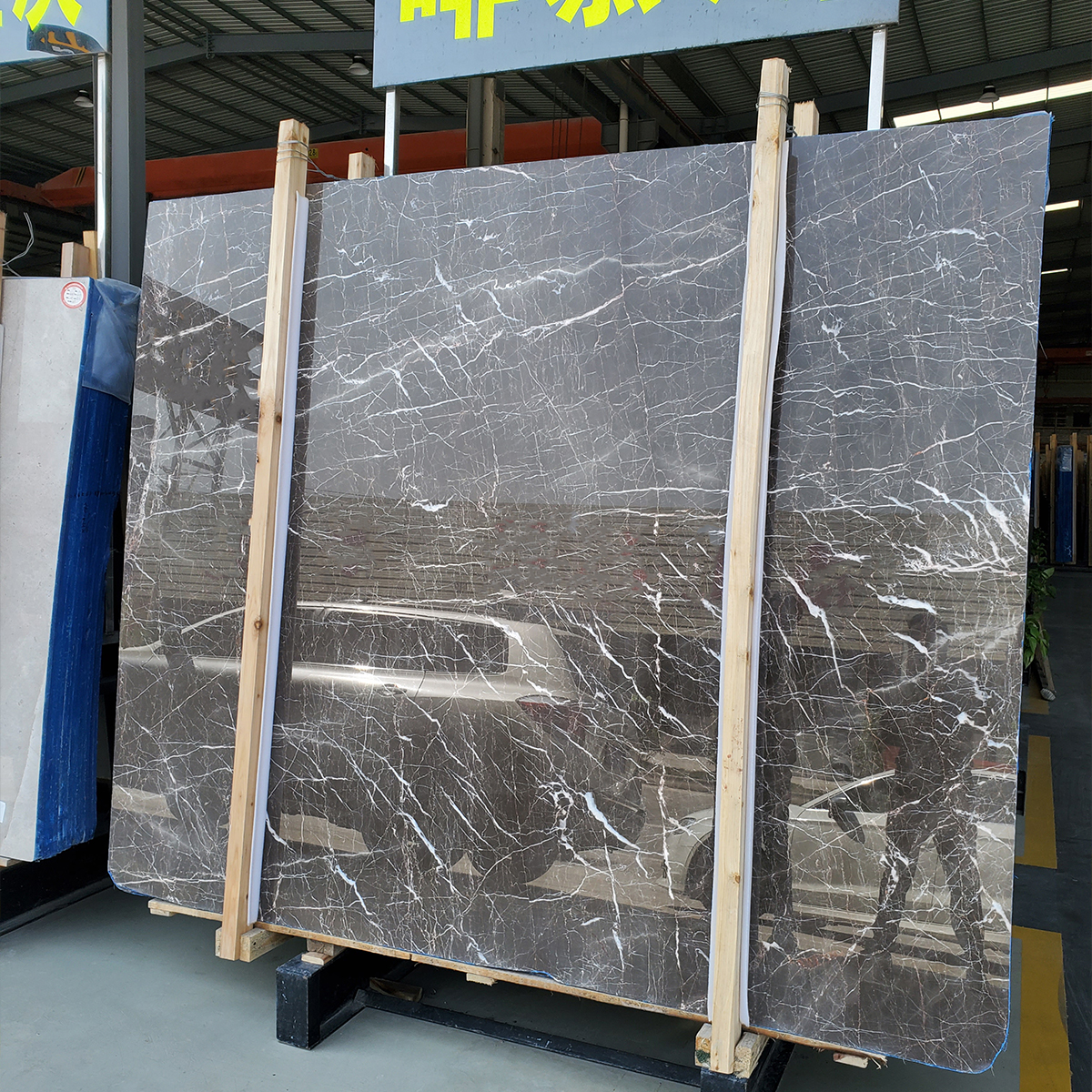 Mousse Brown Marble