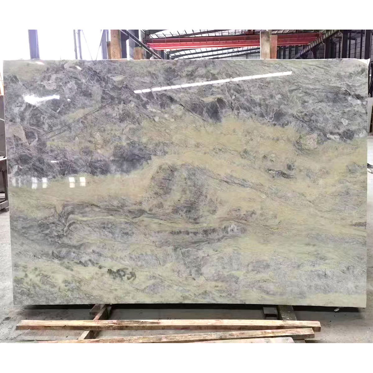 Martha Onyx with colorful veins