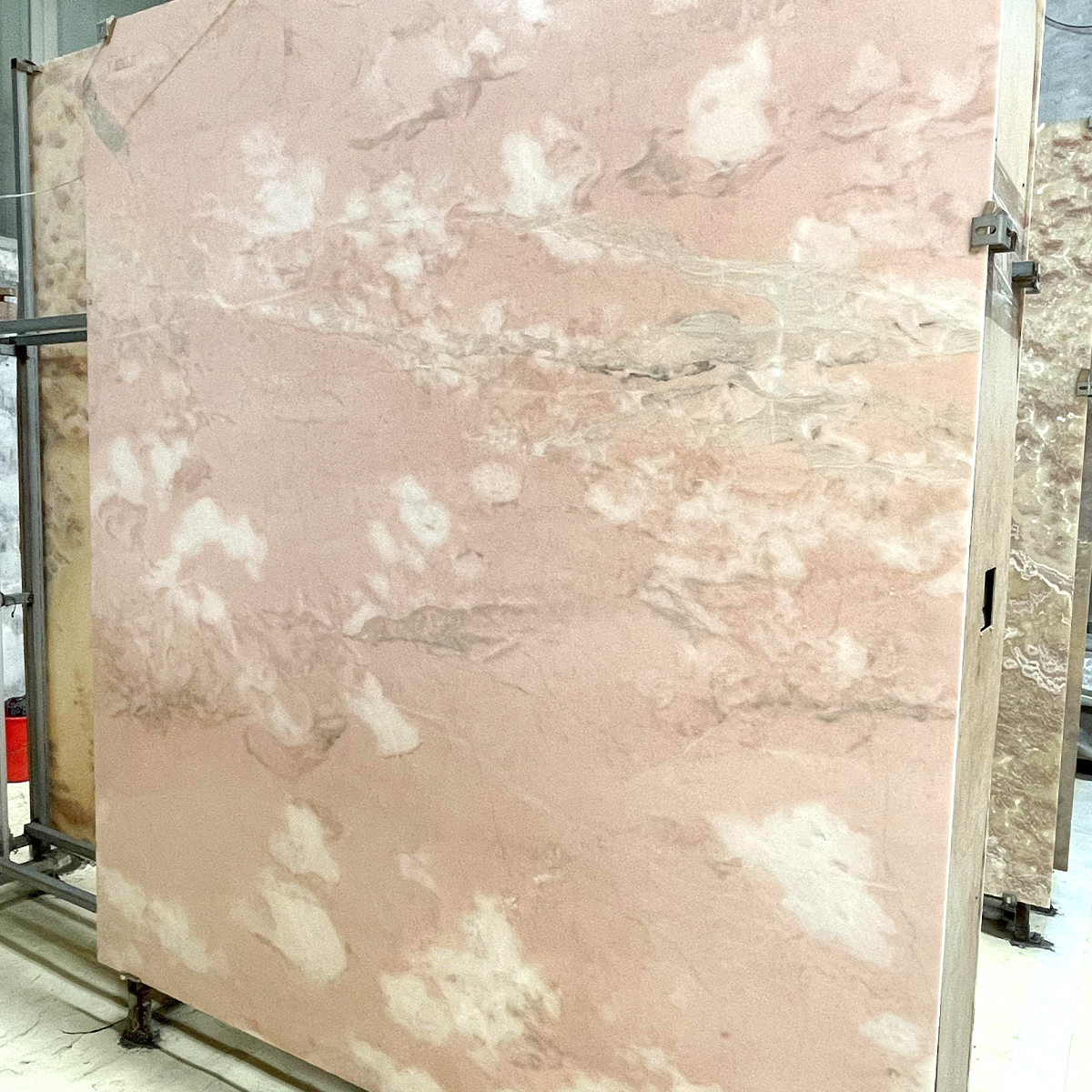 Saint Anna Gold Marble