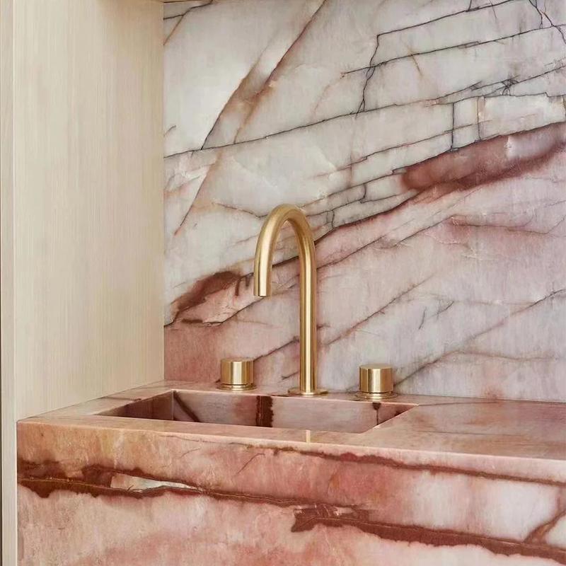 Red Cosmopolitan Quartzite